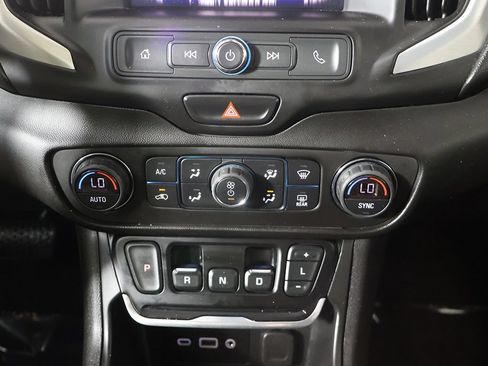 Used 2020 GMC Terrain SLE w/ Driver Convenience Package AWD/4WD image 34