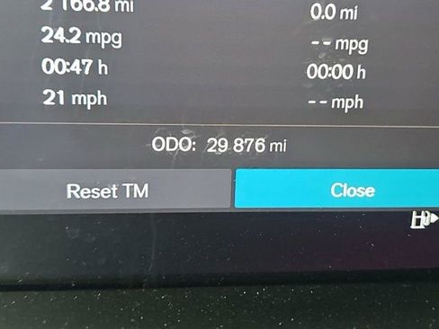Used 2025 Volvo V60 B5 Cross Country Plus AWD/4WD image 18
