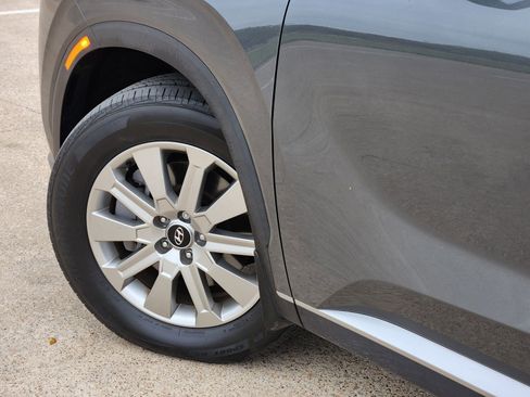 Used 2023 Hyundai Palisade SEL image 17