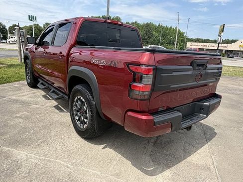 Used 2025 Nissan Frontier PRO-4X w/ Pro Convenience Package AWD/4WD image 2