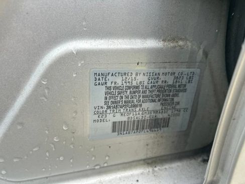 Used 2015 Nissan Sentra SV FWD image 42