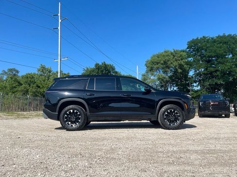 Used 2026 Chevrolet Traverse Z71 w/ LPO, Floor Liner Package AWD/4WD image 6