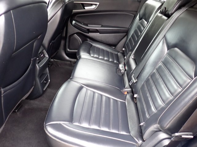 Used 2024 Ford Edge SEL AWD/4WD image 9