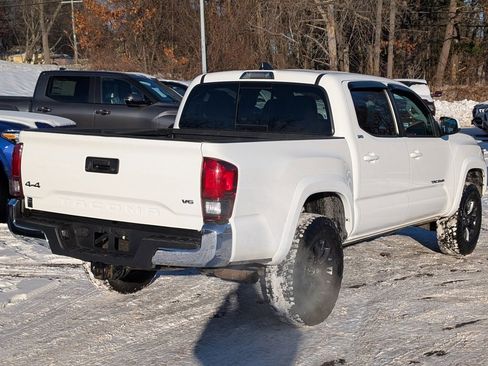 Used 2021 Toyota Tacoma SR5 image 8