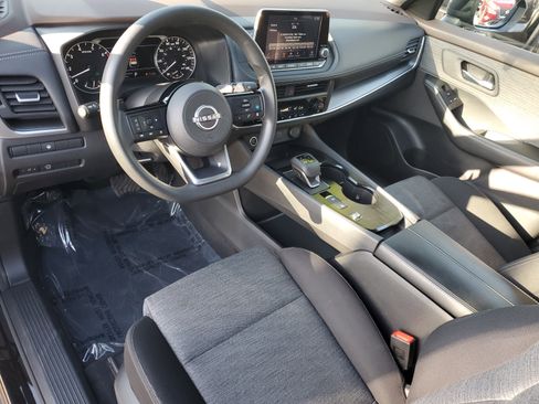 Certified 2023 Nissan Rogue SV image 7