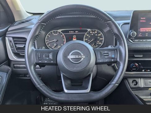 Used 2024 Nissan Rogue SV w/ SV Premium Package FWD image 12