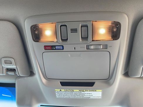 Used 2017 Subaru Outback 2.5i Limited image 18