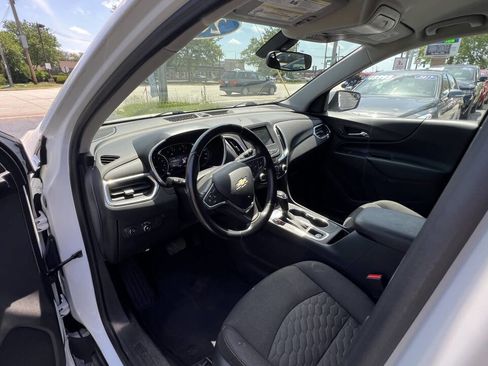 Used 2019 Chevrolet Equinox LT image 11