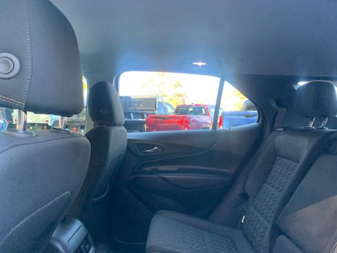 Used 2024 Chevrolet Equinox LT image 31