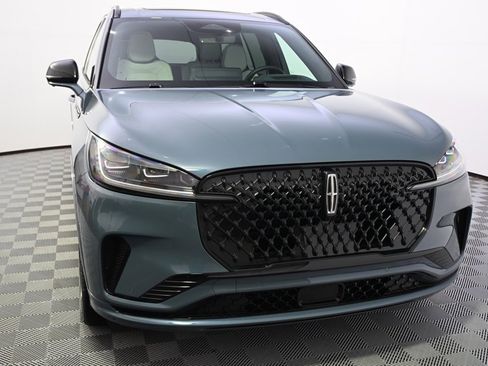 New 2026 Lincoln Aviator Black Label w/ Jet Appearance Package image 9