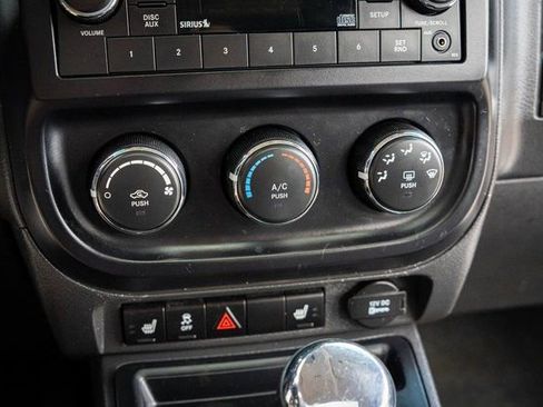 Used 2014 Jeep Patriot Latitude w/ All Weather Capability Group image 21