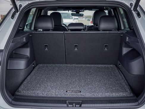 New 2026 Volkswagen Tiguan SE R-Line image 29