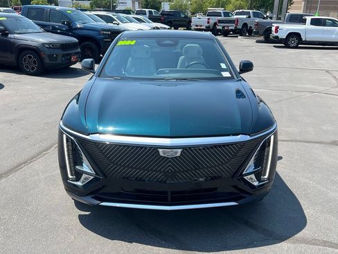 Used 2024 Cadillac Lyriq Luxury AWD/4WD image 4