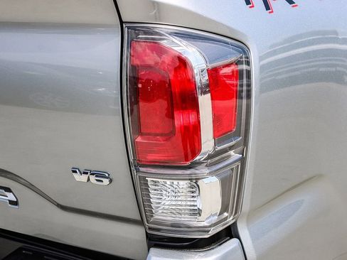 Used 2023 Toyota Tacoma TRD Off-Road w/ Technology Package image 10