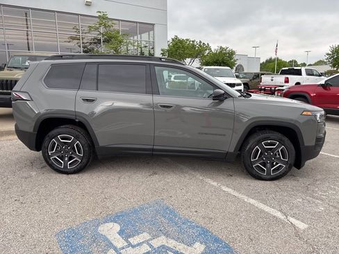 New 2026 Jeep Cherokee Limited AWD/4WD image 35
