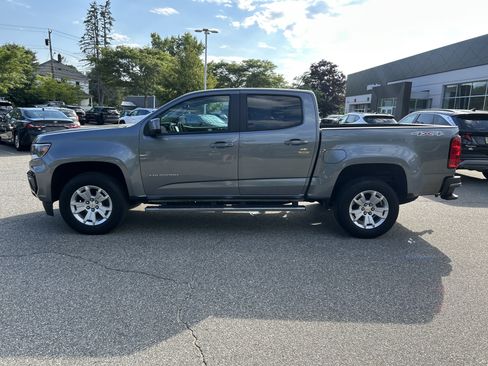 Used 2022 Chevrolet Colorado LT AWD/4WD image 8