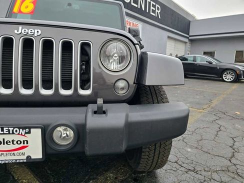 Used 2016 Jeep Wrangler Unlimited Sahara w/ Connectivity Group image 3