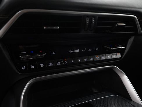 Certified 2025 MAZDA CX-70 Plug-In Hybrid w/ Premium Plus image 29