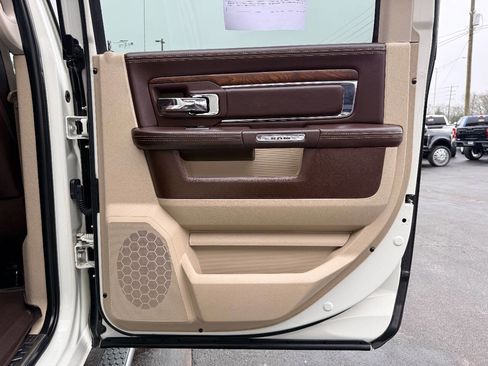 Used 2018 RAM 3500 Laramie Longhorn image 36