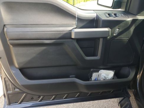 Used 2018 Ford F150 XLT w/ Equipment Group 302A Luxury image 26