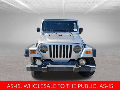 Used 2005 Jeep Wrangler Rubicon AWD/4WD image 3