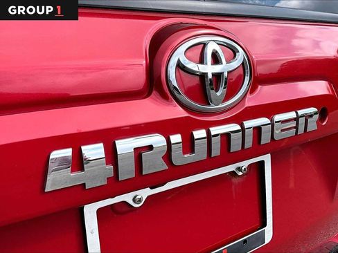 Used 2016 Toyota 4Runner SR5 Premium AWD/4WD image 33