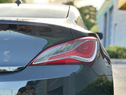 Used 2013 Hyundai Genesis 2.0T image 24