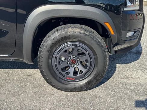 Used 2026 Nissan Frontier PRO-4X AWD/4WD image 9