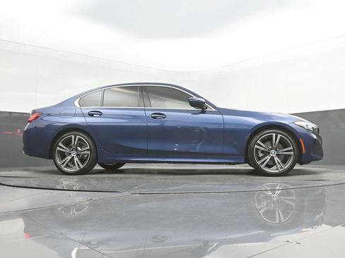 Used 2024 BMW 330i Sedan w/ Premium Package RWD image 47