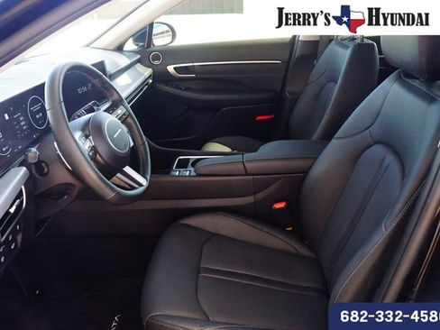 Certified 2025 Hyundai Sonata Limited FWD image 20