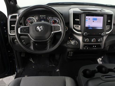 Used 2024 RAM 2500 Big Horn w/ Bed Utility Group image 10