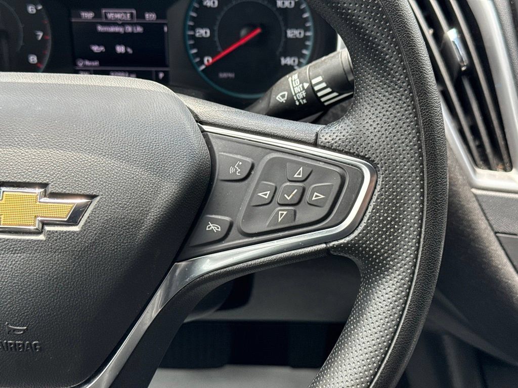 Used 2025 Chevrolet Malibu LT FWD image 28