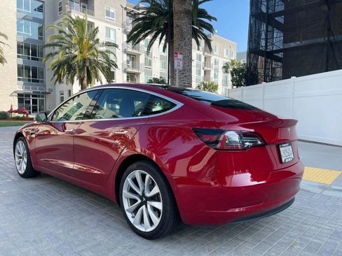 Used 2019 Tesla Model 3 Standard Range Plus image 10