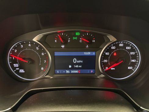 Used 2025 Chevrolet Blazer LT image 13