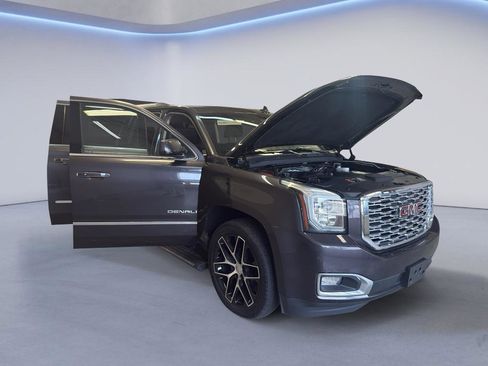 Used 2018 GMC Yukon XL Denali w/ Denali Ultimate Package image 7