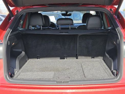 Used 2021 Volkswagen Atlas Cross Sport SE w/ Panoramic Sunroof Package image 9