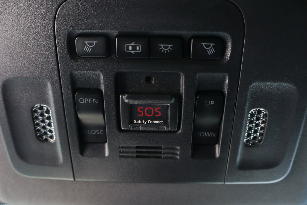 Used 2019 Toyota Avalon XSE w/ All Weather Liner Package FWD image 28
