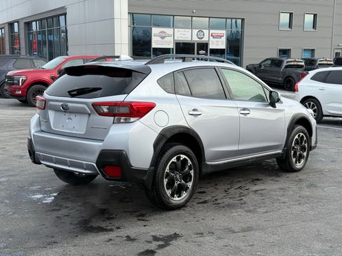 Used 2023 Subaru Crosstrek 2.0i Premium image 3