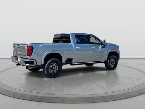 Used 2024 GMC Sierra 3500 Denali w/ Technology Package AWD/4WD image 8