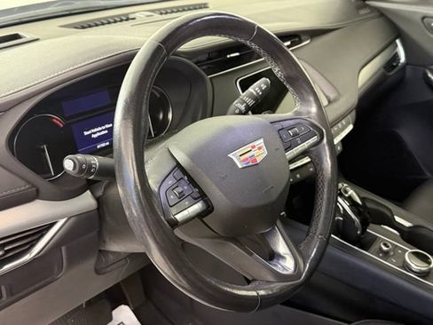 Used 2020 Cadillac XT4 Premium Luxury AWD/4WD image 19