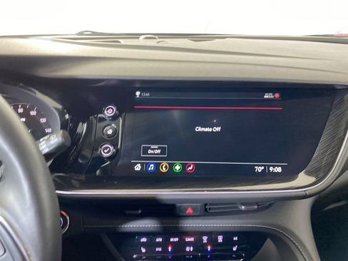 Used 2022 Buick Envision Preferred FWD image 40