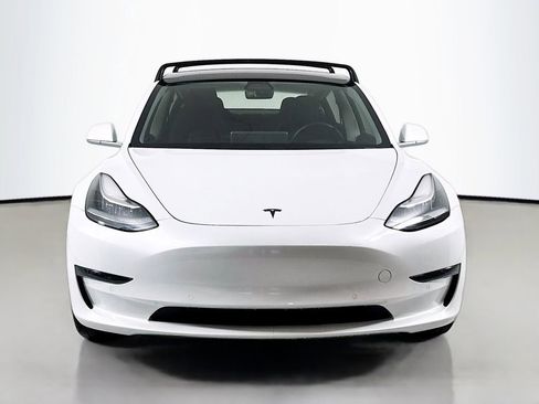 Used 2018 Tesla Model 3 Long Range RWD image 2