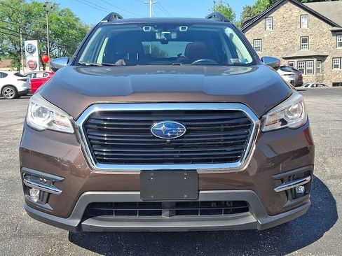 Used 2019 Subaru Ascent Touring AWD/4WD image 2