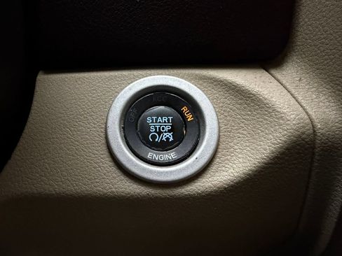 Used 2016 RAM 2500 Longhorn w/ Convenience Group AWD/4WD image 34