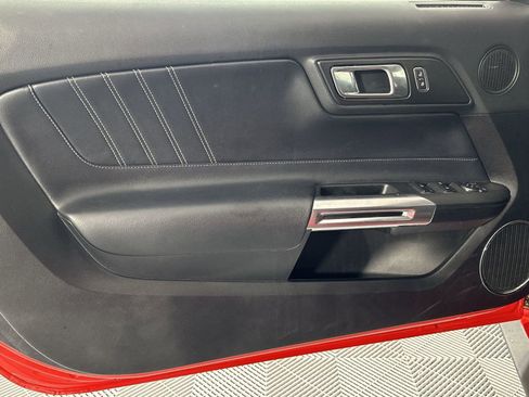 Used 2018 Ford Mustang Premium RWD image 28