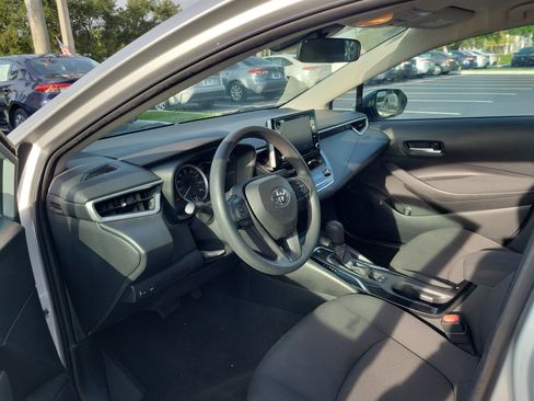 Used 2021 Toyota Corolla LE FWD image 19