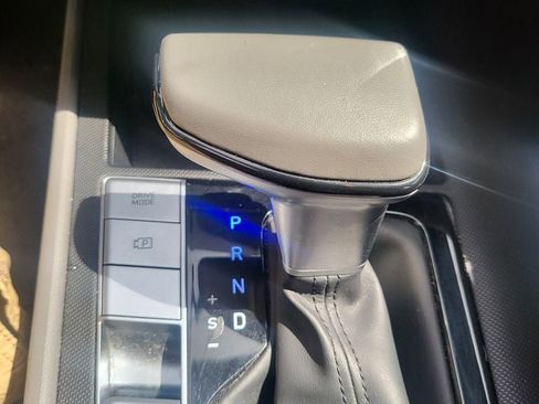 Used 2025 Hyundai Elantra SEL image 8