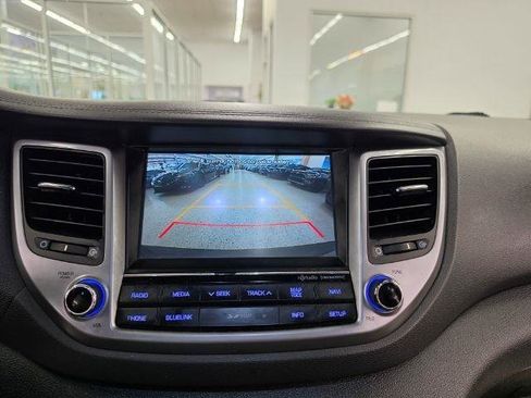 Used 2016 Hyundai Tucson Limited w/ Option Group 03 FWD image 25