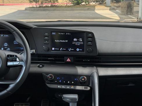 Used 2026 Hyundai Elantra Sport FWD image 17