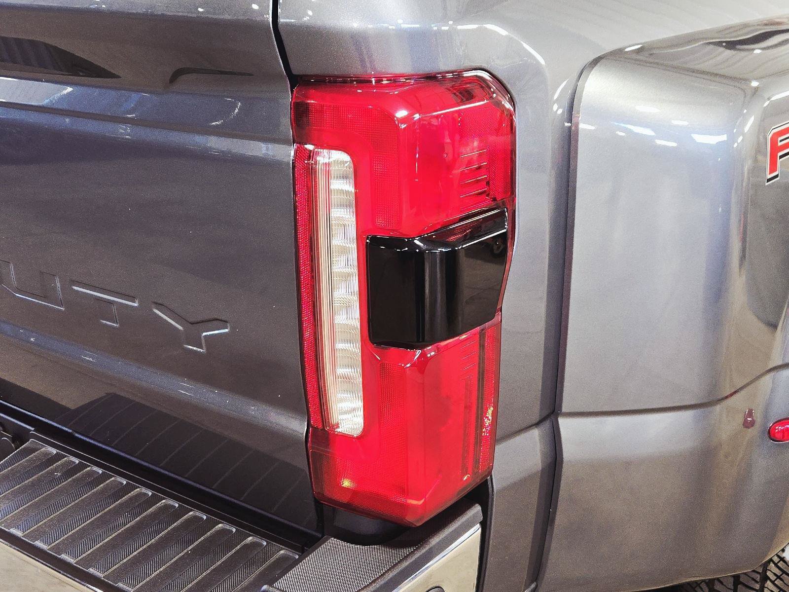 New 2027 Ford F350 Lariat w/ Lariat Premium Package AWD/4WD image 16